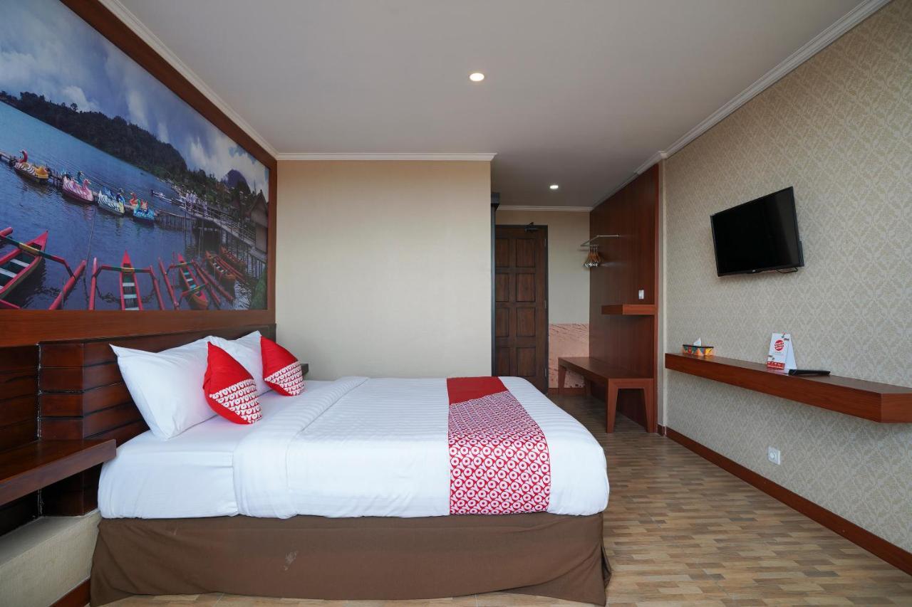 Oyo 2392 Nusa Dua Eling Inn Buitenkant foto