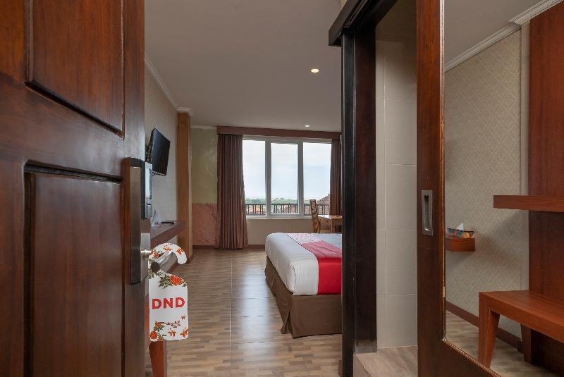 Oyo 2392 Nusa Dua Eling Inn Buitenkant foto